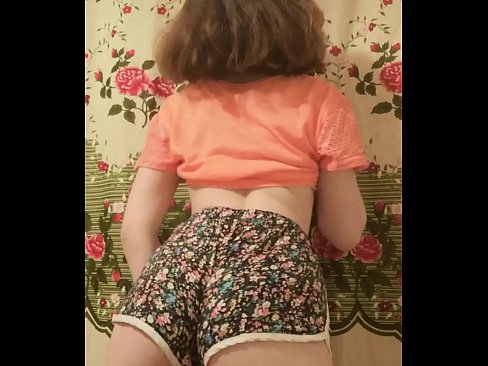 ❤️ Szexi fiatal csaj vetkőzteti le a rövidnadrágját a kamera előtt. Anal videó at hu.porno-negrov.ru ❌️❤